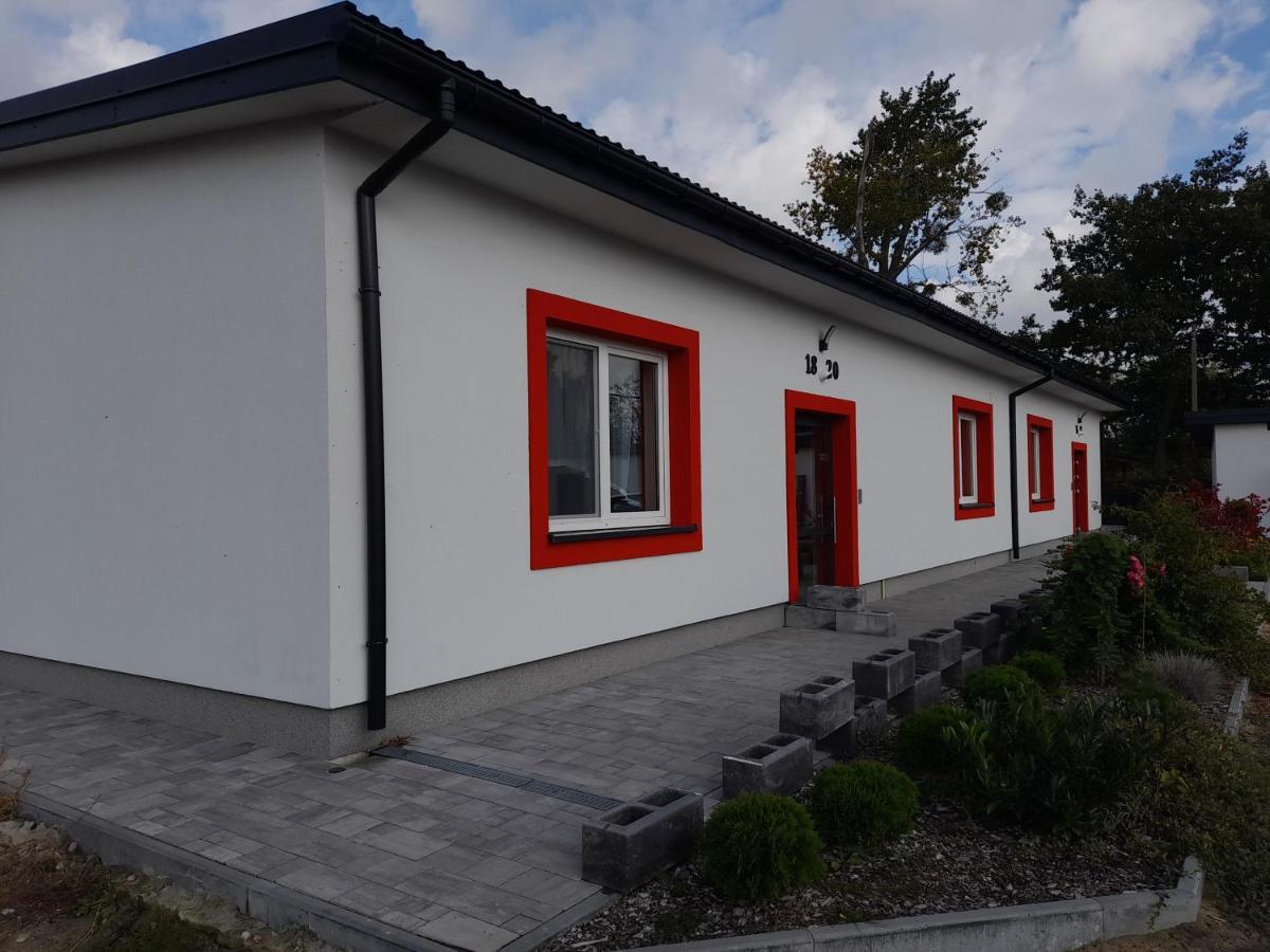 Czerwony Szafir Grodzisk Hostel Grodzisk Mazowiecki Exterior photo